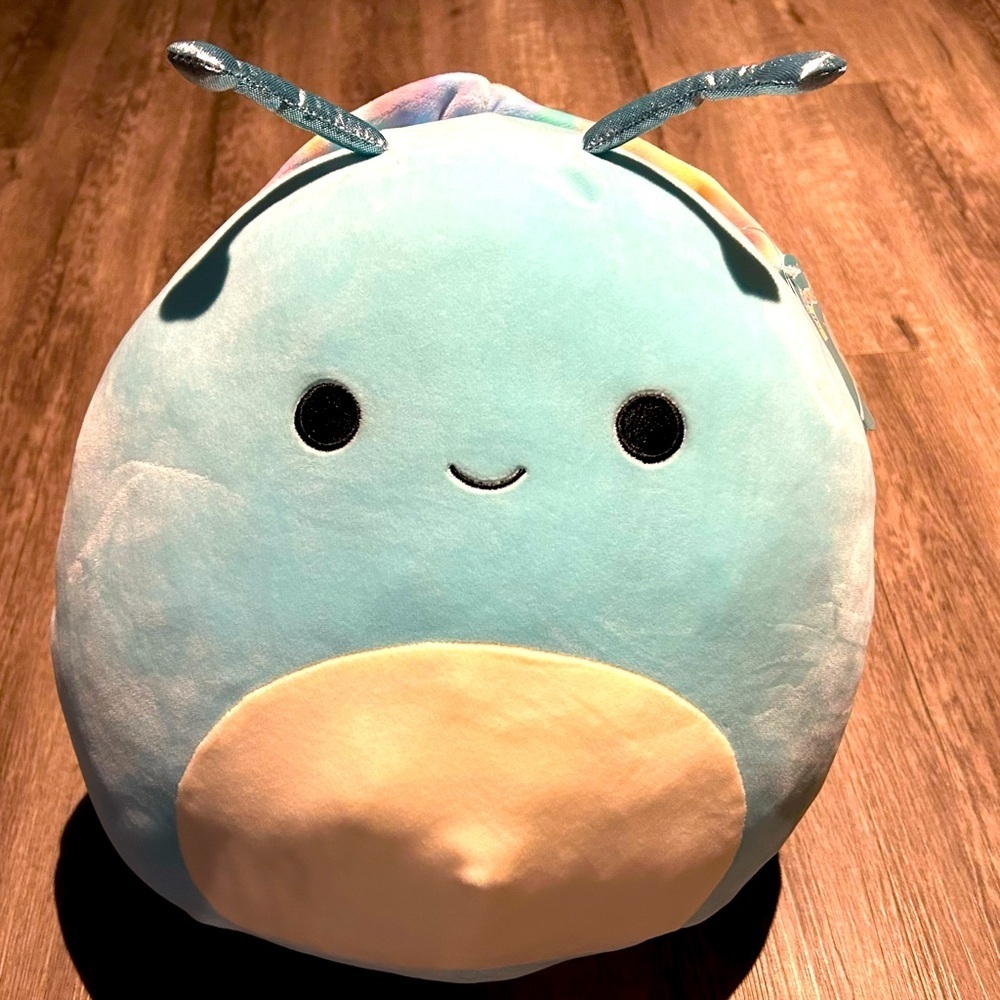 NWT 16” Freya Snail Squishmallow
